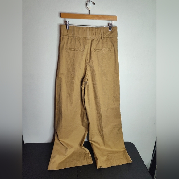 Banana Republic Factory Tan Wide Leg Pleated Trousers size 2 - Picture 2 of 8